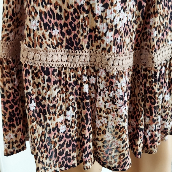 Dress - Picture 6 of 6